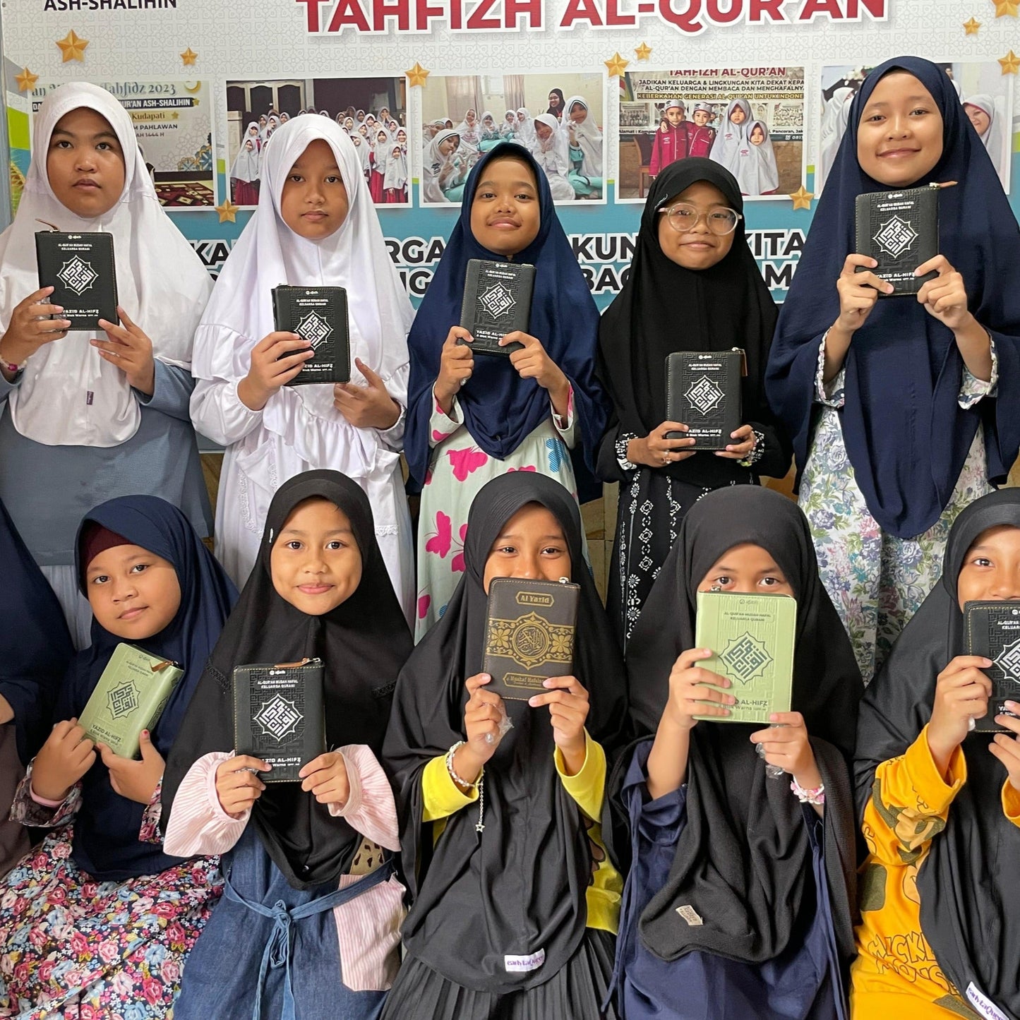 The Light of Knowledge: Waqaf Al-Quran